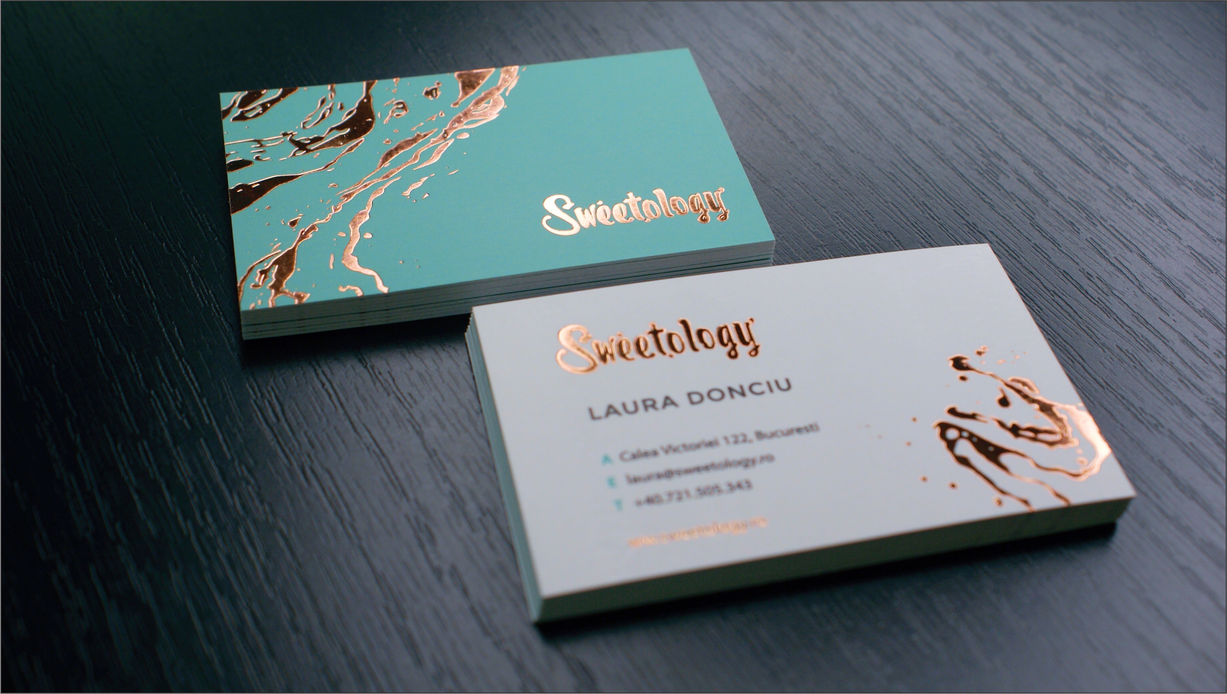 Premium business cards with copper foil stamp