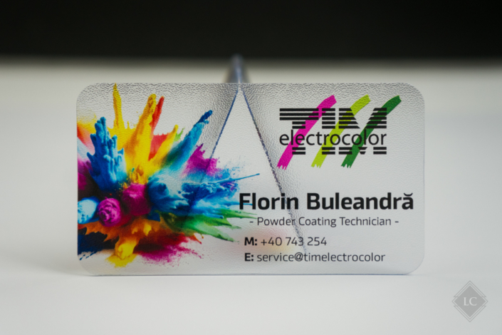 Luxury business cards London – plastic support and raised print